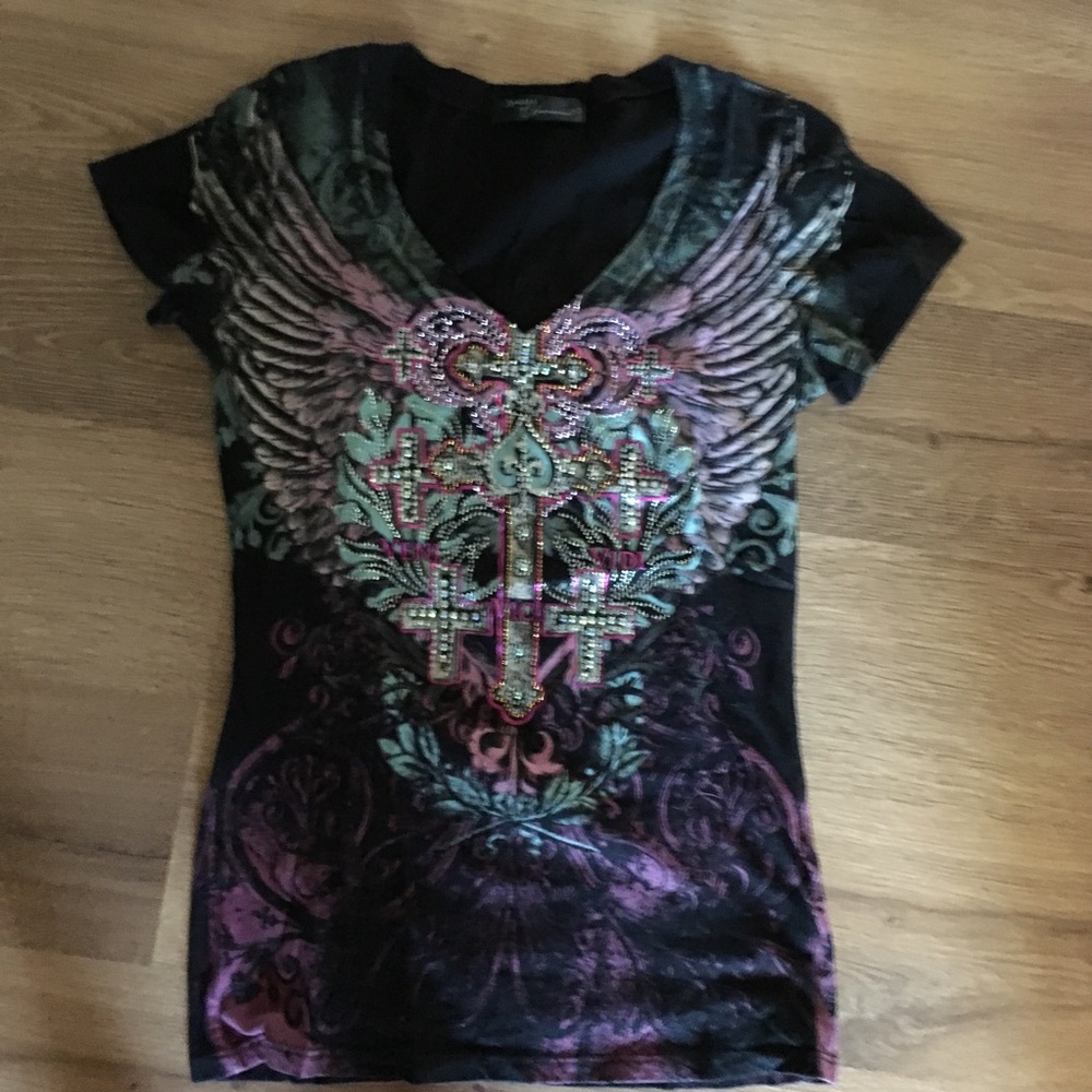 Like new Women’s Angels and Diamonds tee